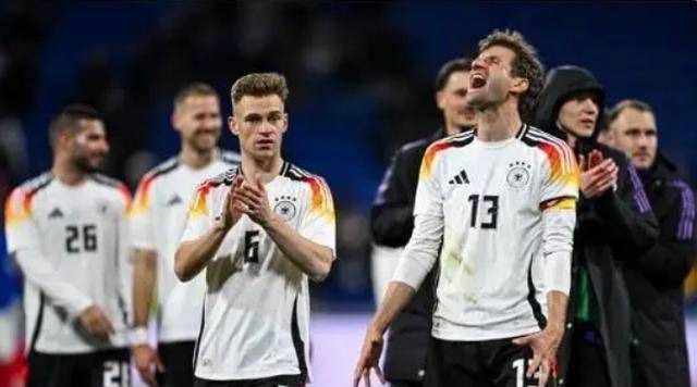 德国队在欧洲杯预选赛中表现抢眼 德国队在欧洲杯预选赛中表现抢眼