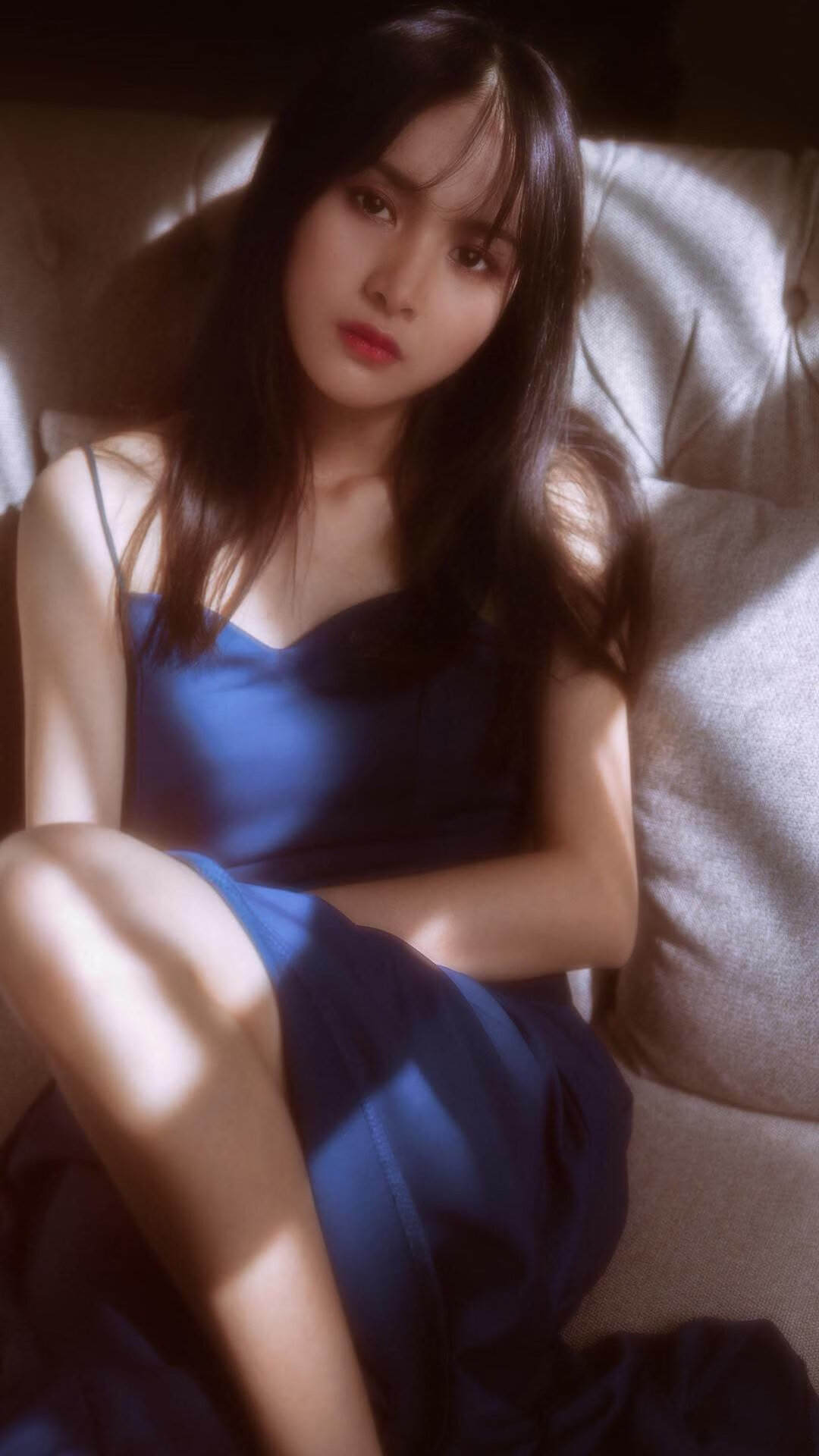 当蓝桥染上天蓝色,迪巴拉虚拟时空里的祖国选择题