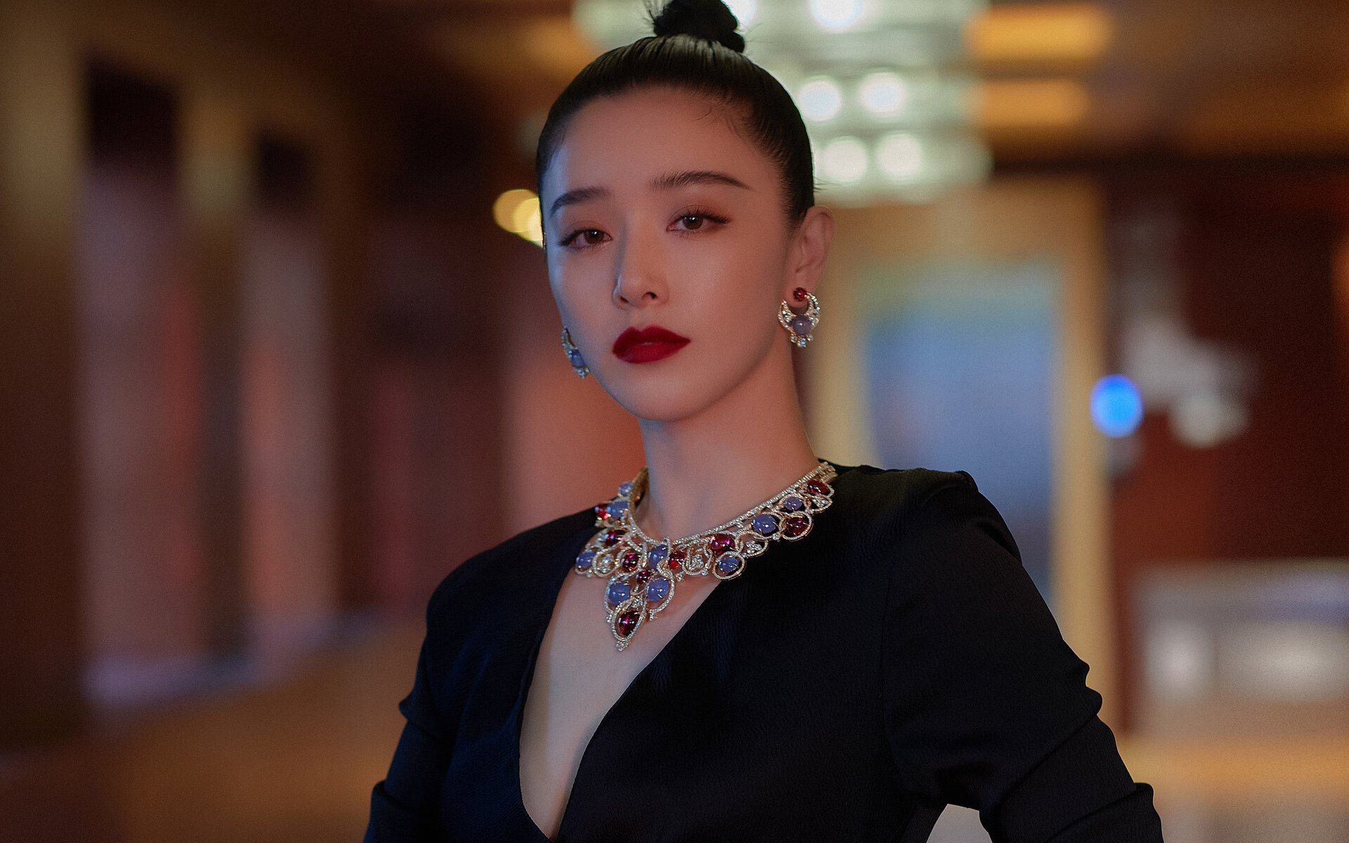 阿联酋金戈铁马破东瀛,费利克斯光芒耀世,B组暗藏乾坤
